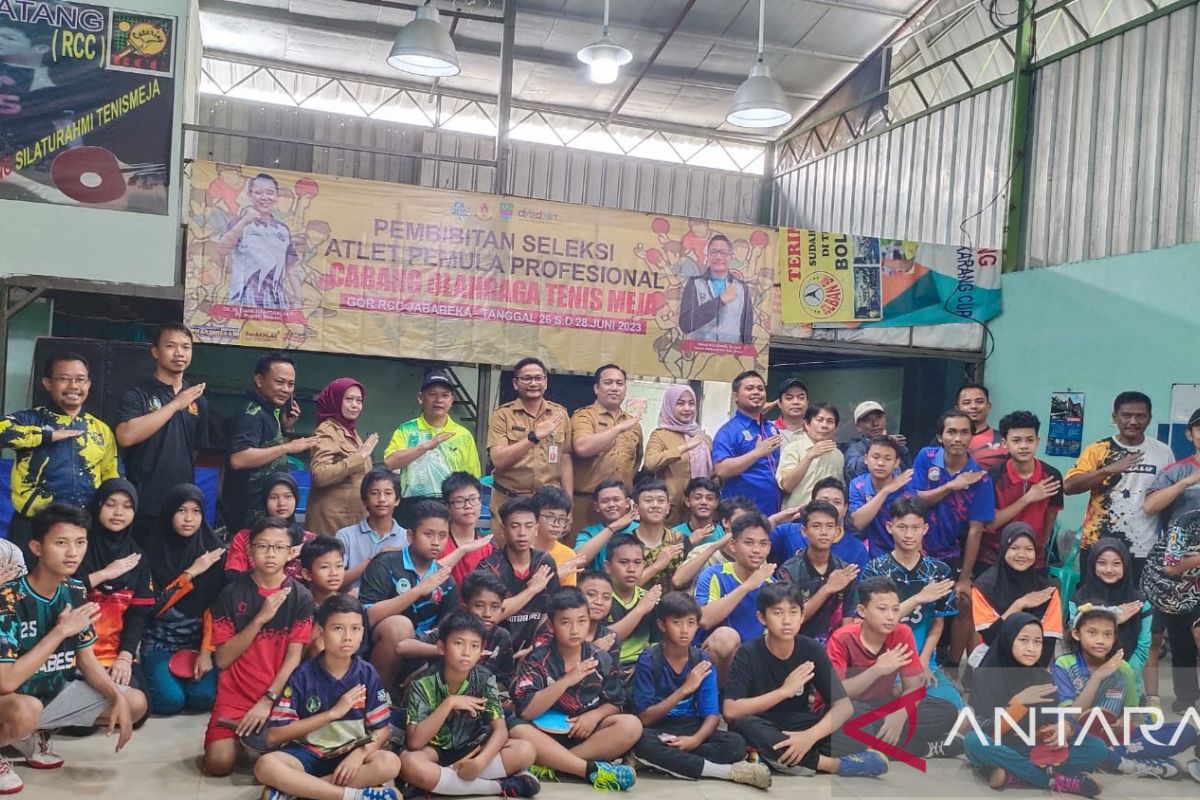 50 pelajar dari sejumlah sekolah di Bekasi ikut seleksi tenis meja pemula