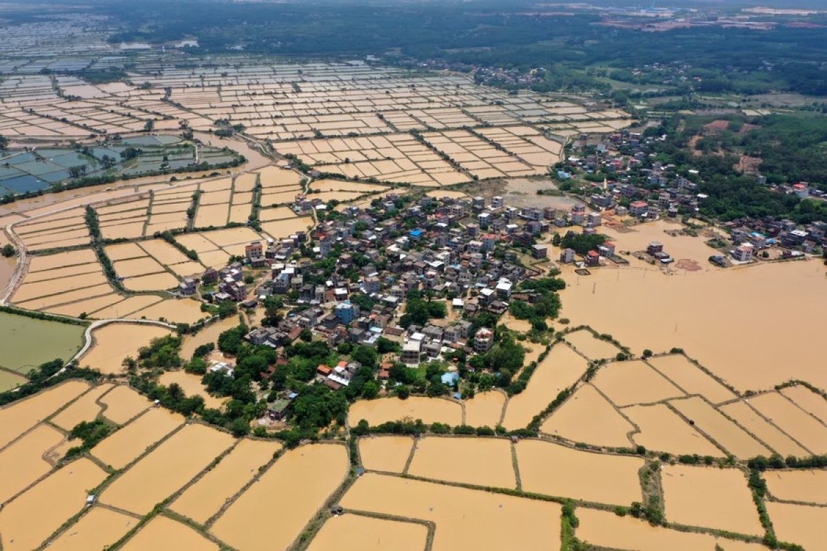 16 sungai meluap, provinsi di China selatan bersiap hadapi banjir