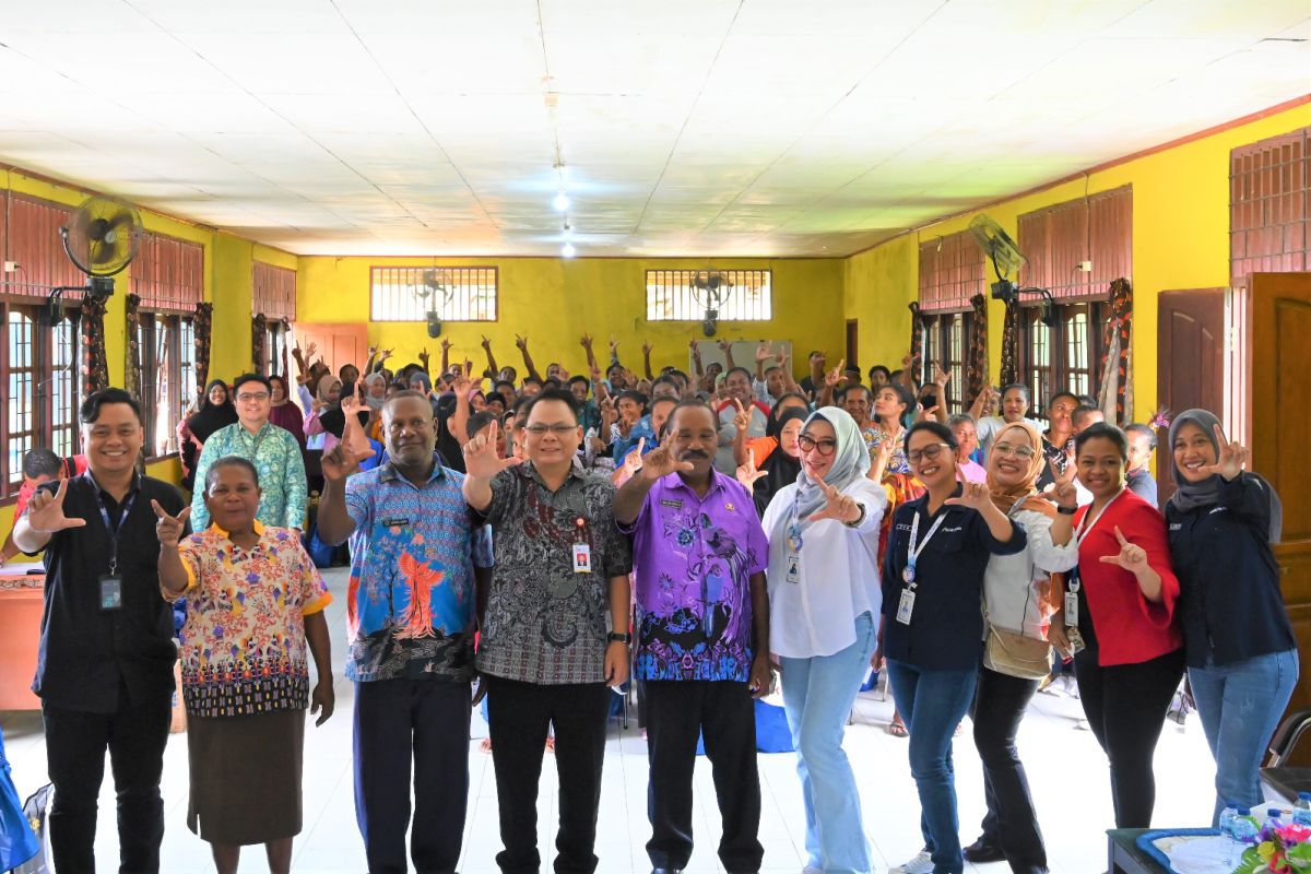 OJK Papua pilih Kampung Holtekam percontohan desa cakap keuangan