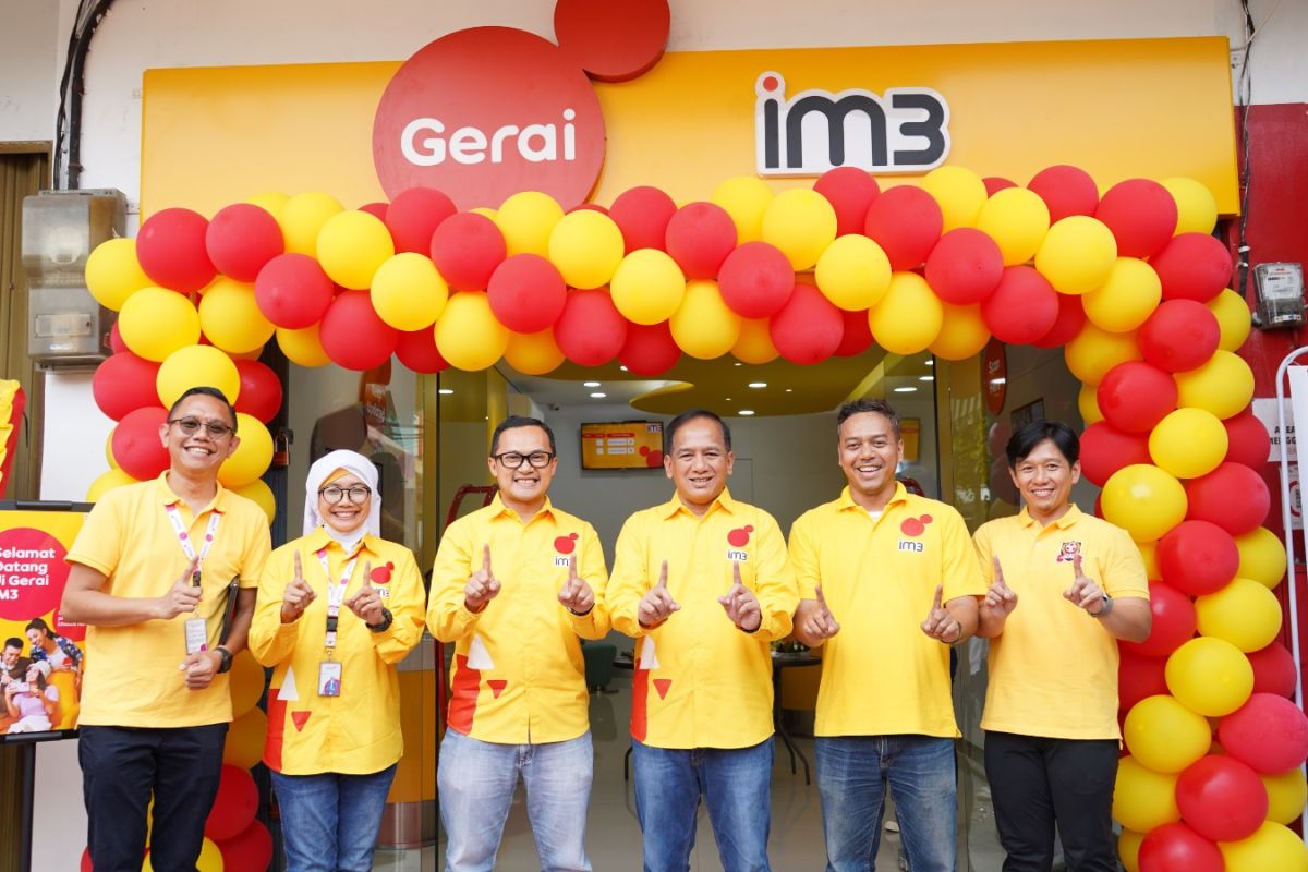 32 gerai IM3 dengan konsep baru siap melayani pelanggan seluruh Indonesia