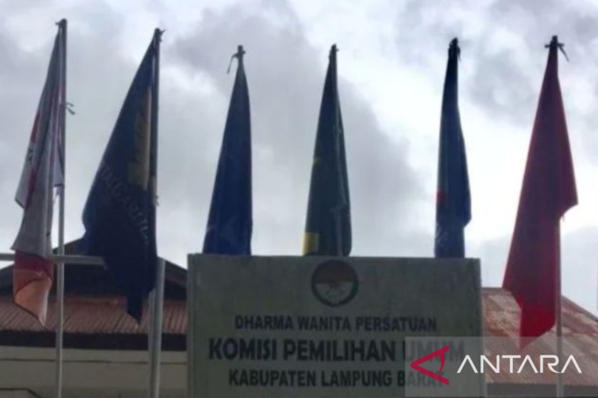 KPU Lampung Barat catat 280 bacaleg belum penuhi syarat