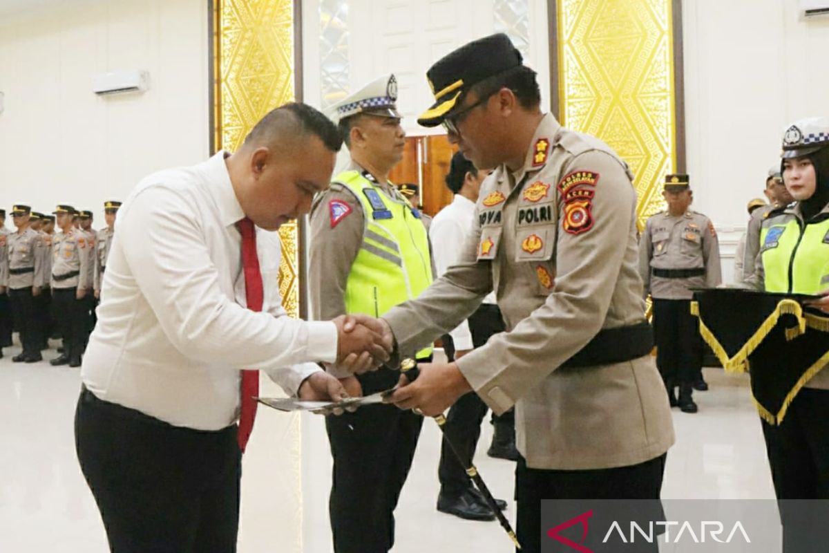 Kapolres Aceh Selatan beri penghargaan bagi 29 personel, ini prestasinya