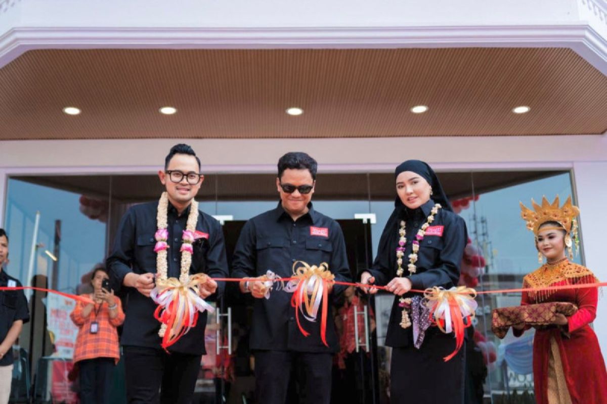 Rumah Makan Padang Payakumbuah resmi dibuka di Kemang