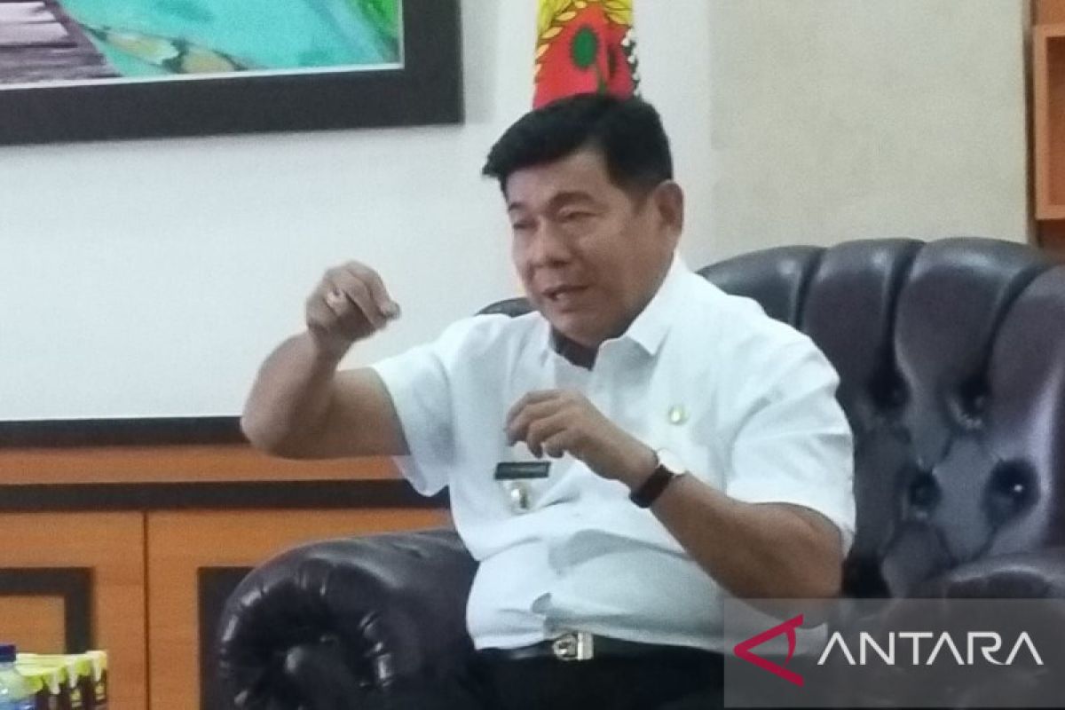 Kabupaten Kupang bagikan tablet tambah darah ke siswi SMA di Amarasi