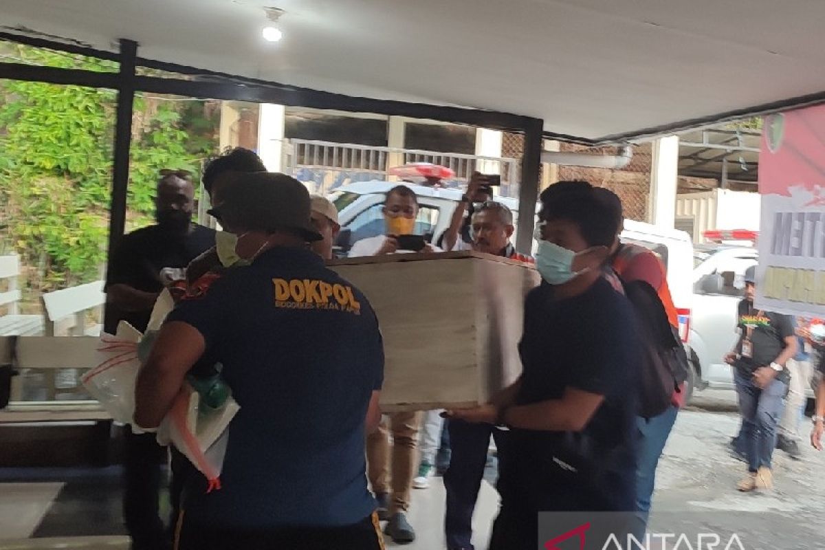 Tim DVI Polda Papua kerahkan 21 personel identifikasi jenazah korban