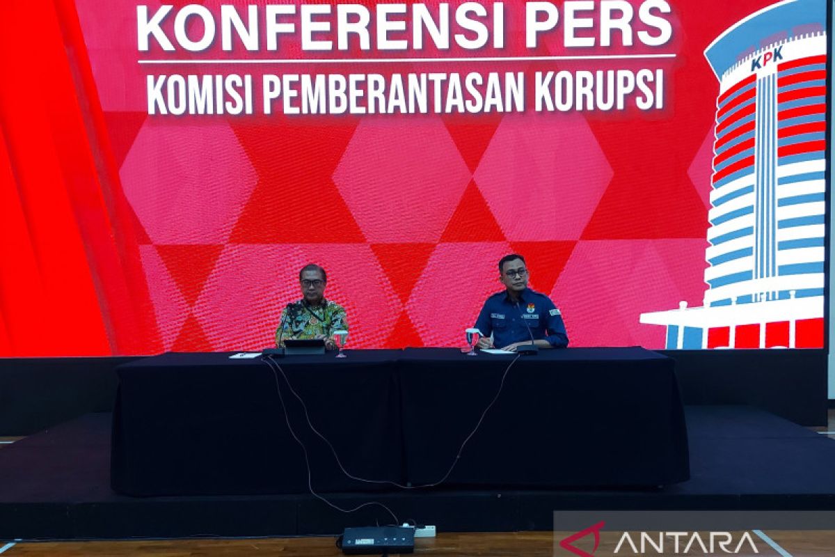 KPK copot pegawai terlibat korupsi uang perjalanan dinas 