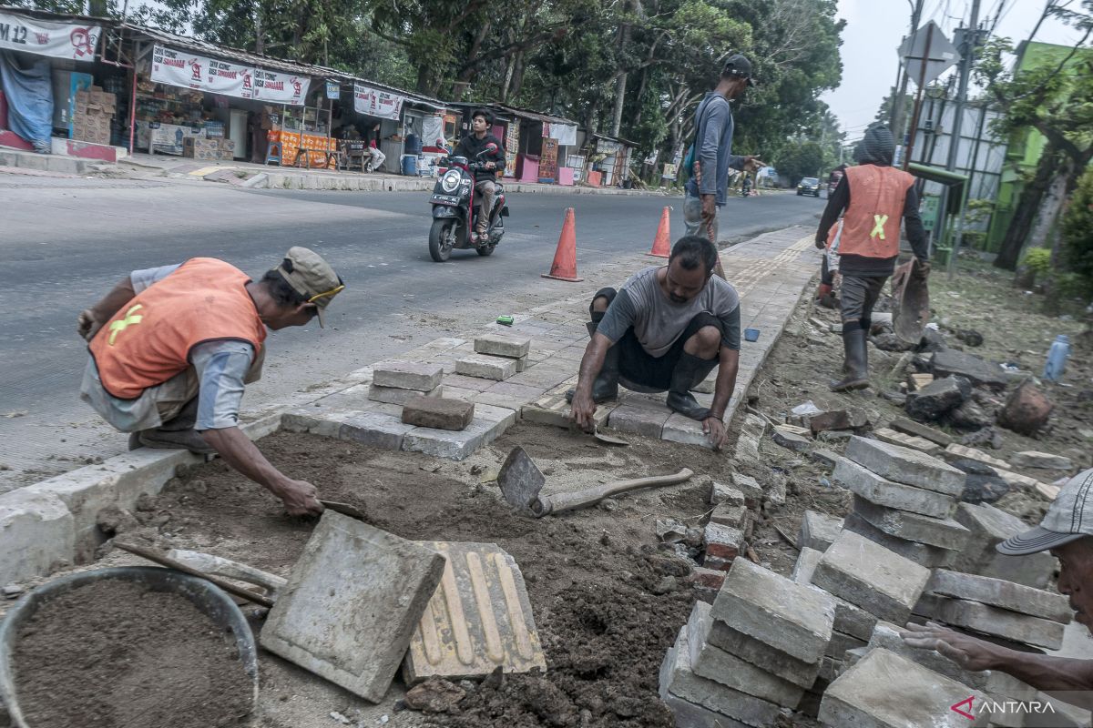 Menilik upaya Pemerintah dalam menurunkan jumlah penduduk miskin