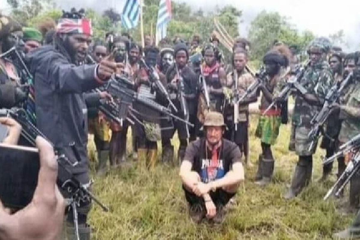 Kapolda Papua minta Penjabat Bupati Nduga bantu bebaskan sandera