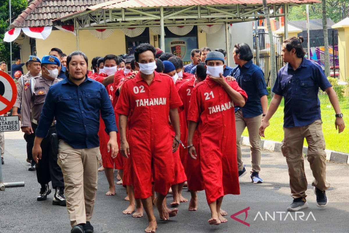 Polrestabes semarang ringkus 48 tersangka penyalahgunaan narkoba