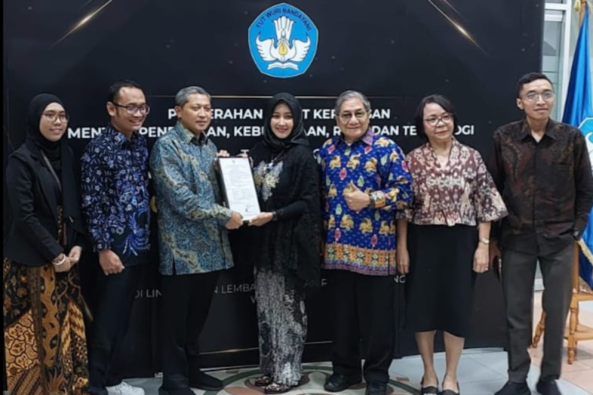 Perjuangan Diana Ramatillah meraih profesor pada usia 36 tahun