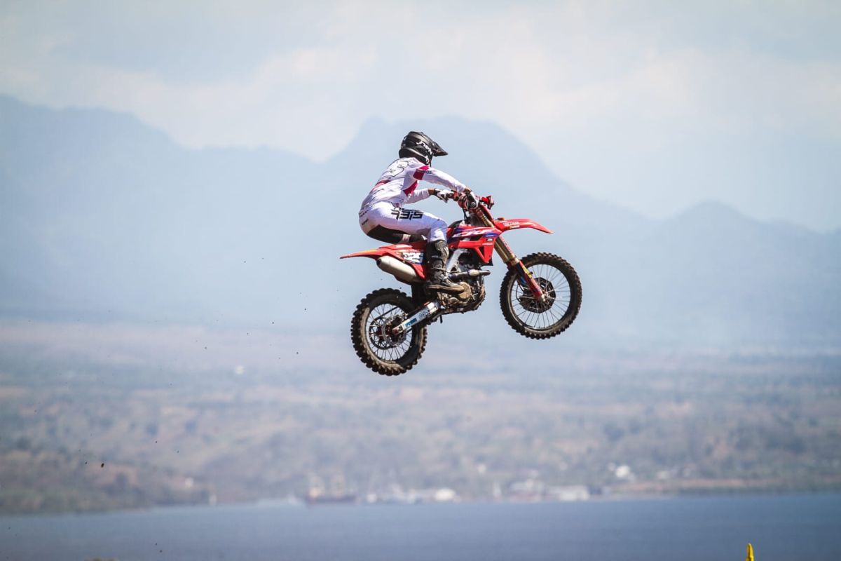 Delvintor Alfarizi raih poin perdana balap motocross dunia di Samota