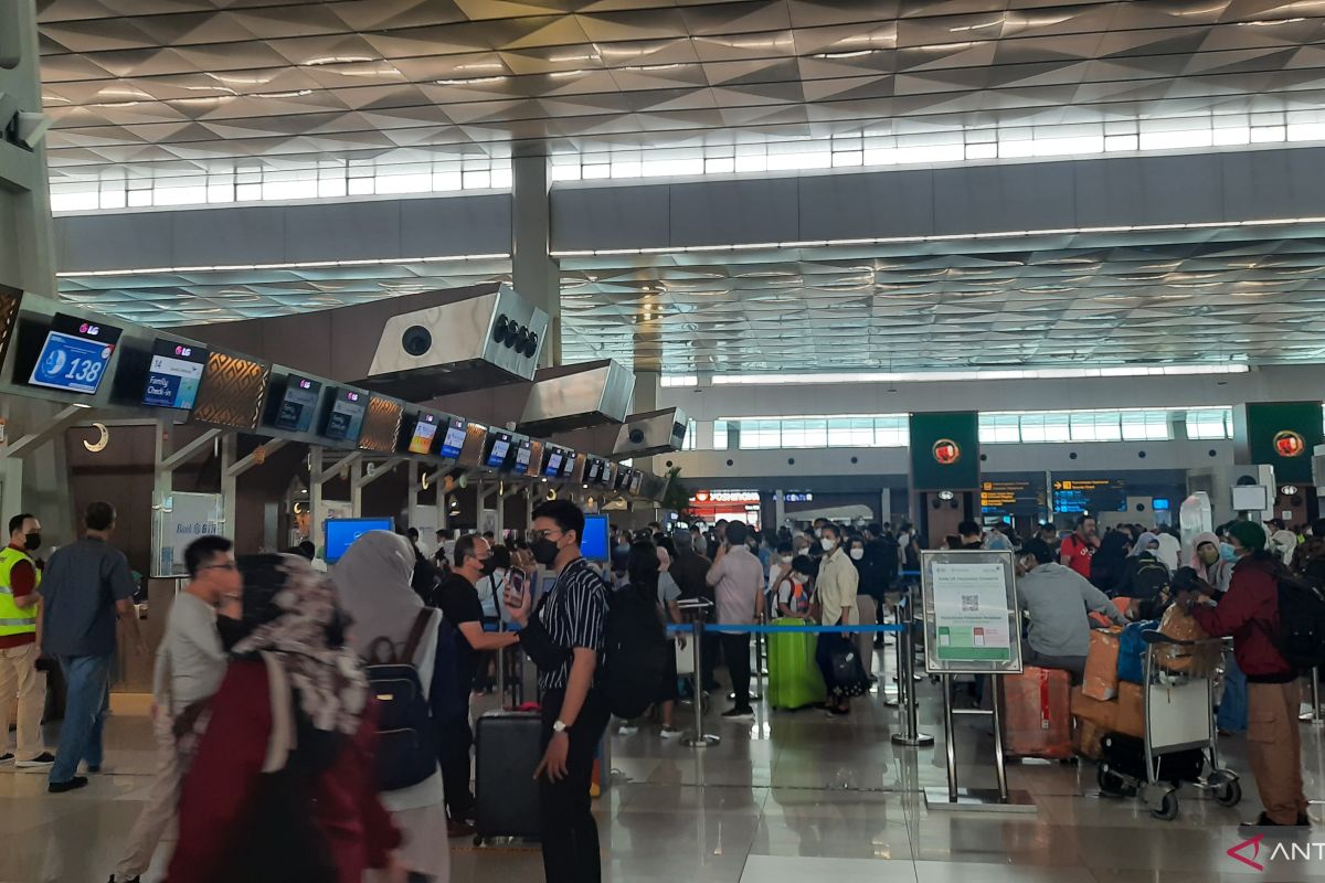 H-1 Libur Idul Adha, Penumpang Bandara Soetta capai 150.740 orang