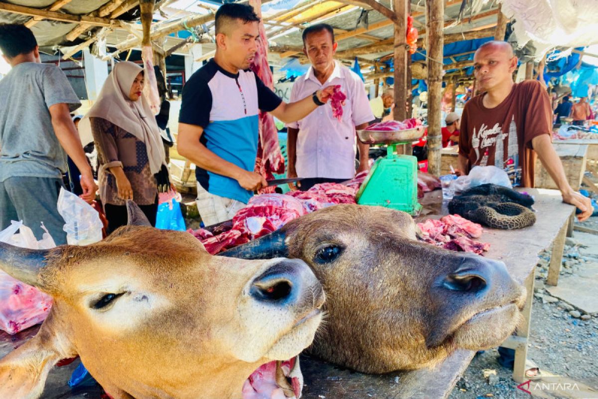 Harga jual daging segar di Aceh Barat capai Rp180 ribu per kg saat tradisi meugang