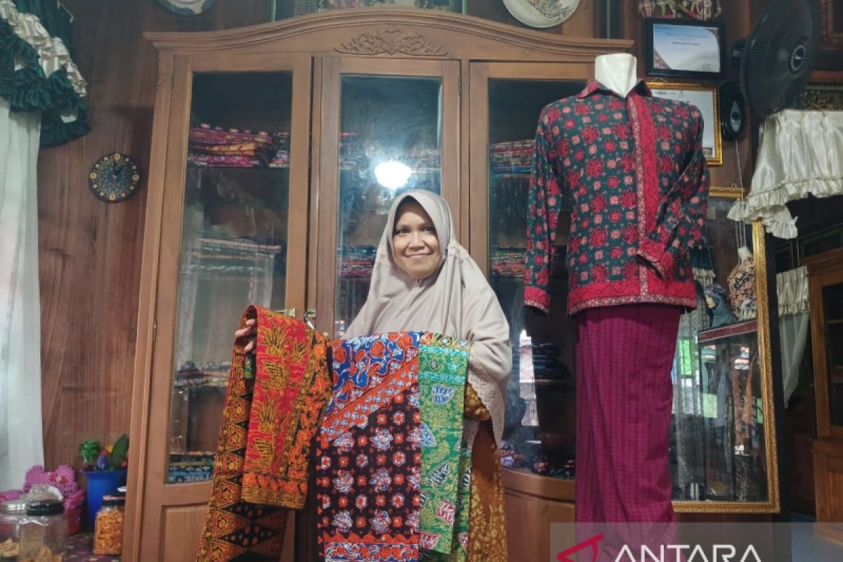 Rumah Batik Siti Hajir beri garansi produksi batiknya