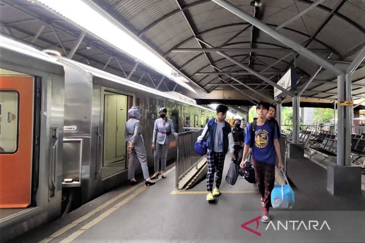 KAI Daop 8 Surabaya catat 22.588 penumpang kereta pada Selasa