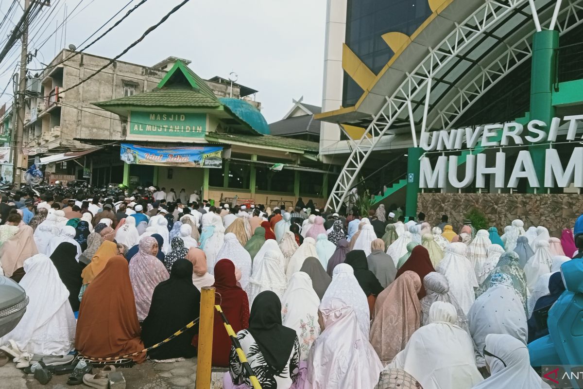 Ribuan warga Muhammadiyah Jambi shalat Idul Adha di sejumlah lokasi