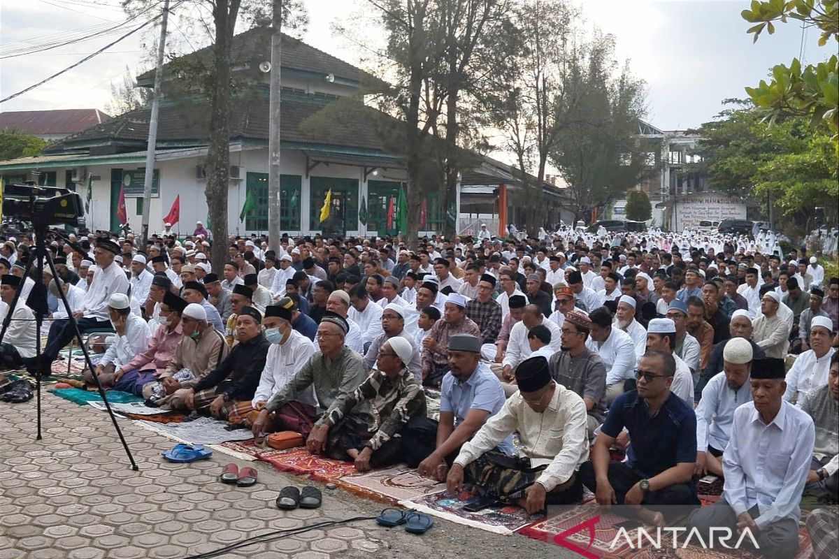 Ribuan warga Muhammadiyah Aceh shalat Idul Adha di kampus Unmuha