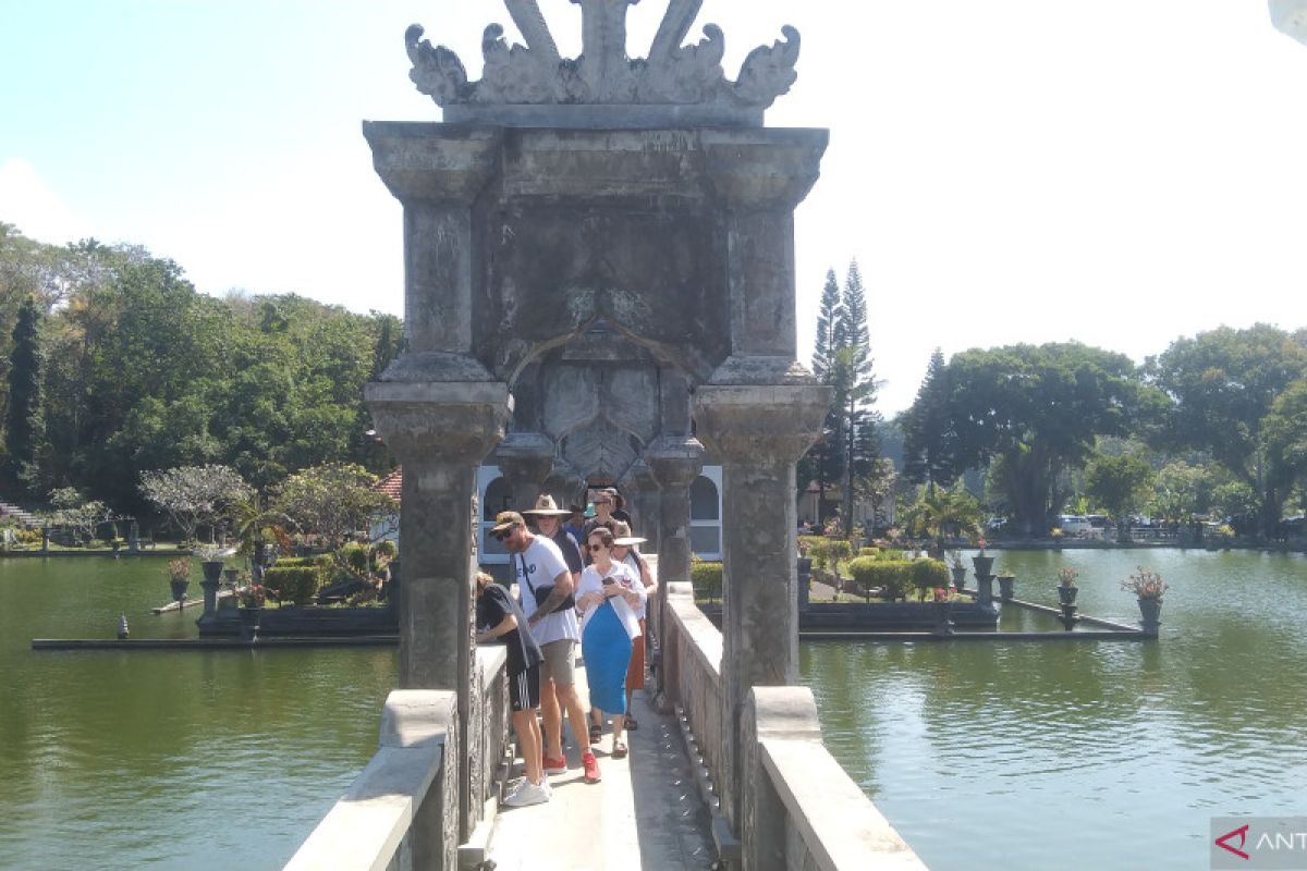 Taman Soekasada Ujung Bali tambah fasilitas tarik wisatawan