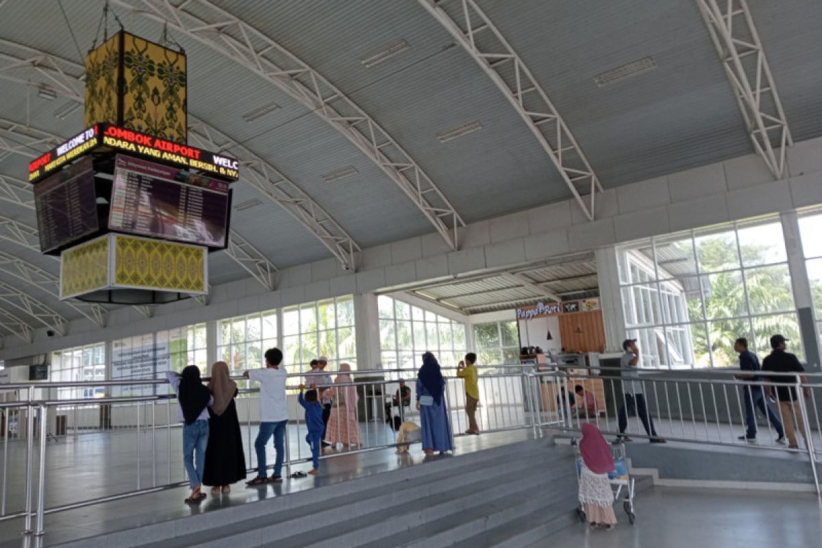 Penumpang di Bandara Lombok meningkat 10 persen saat liburan sekolah