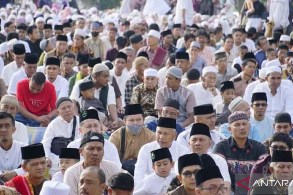 Pemkab Tanah Datar laksanakan sholat Idul Adha 1444 Hijriah di Lapangan Cindua Mato Batusangkar