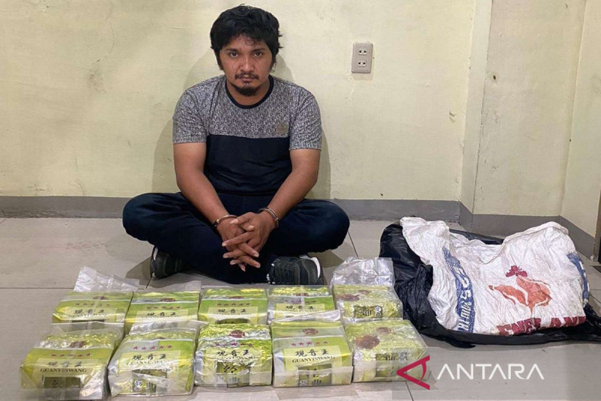 Polisi gagalkan pengiriman sabu 10 kg di Medan