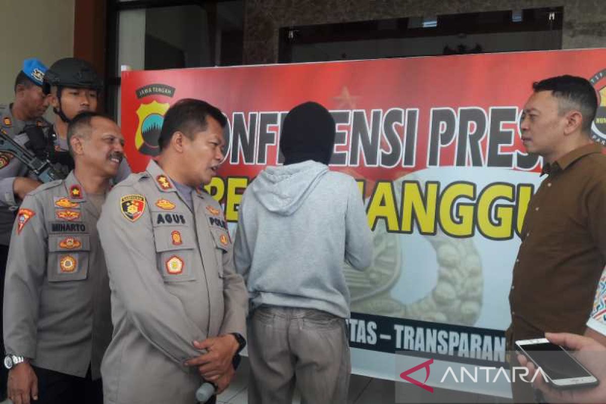 Sering Di-"bully", Pelajar SMP Bakar Sekolah - ANTARA News Yogyakarta ...