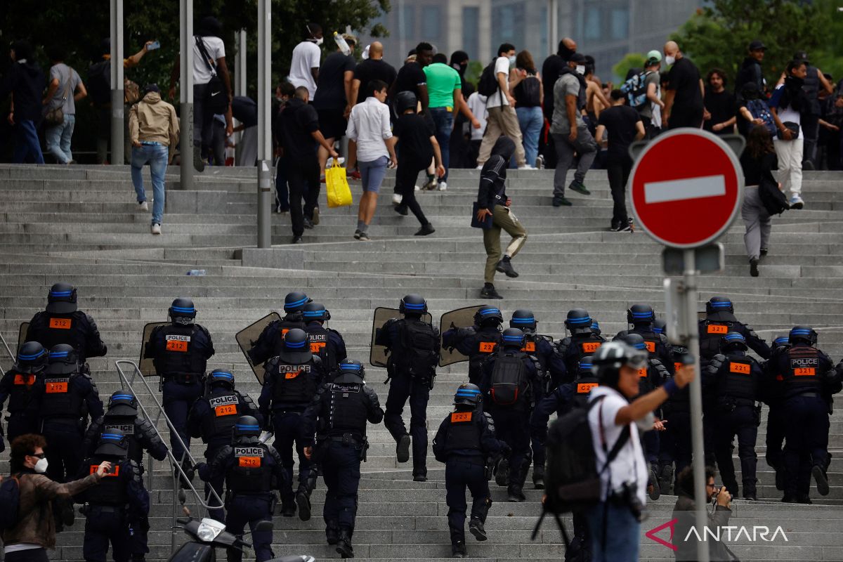 Demonstrasi brutal, polisi Prancis tangkap 1.311 orang pada hari ke-4