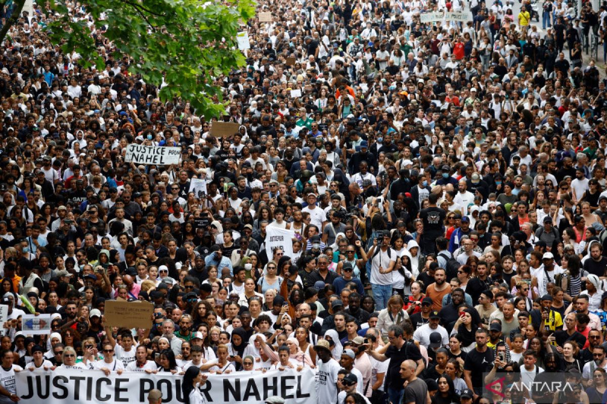 Polisi tembak remaja, kerusuhan pecah di Prancis, 175 orang ditangkap