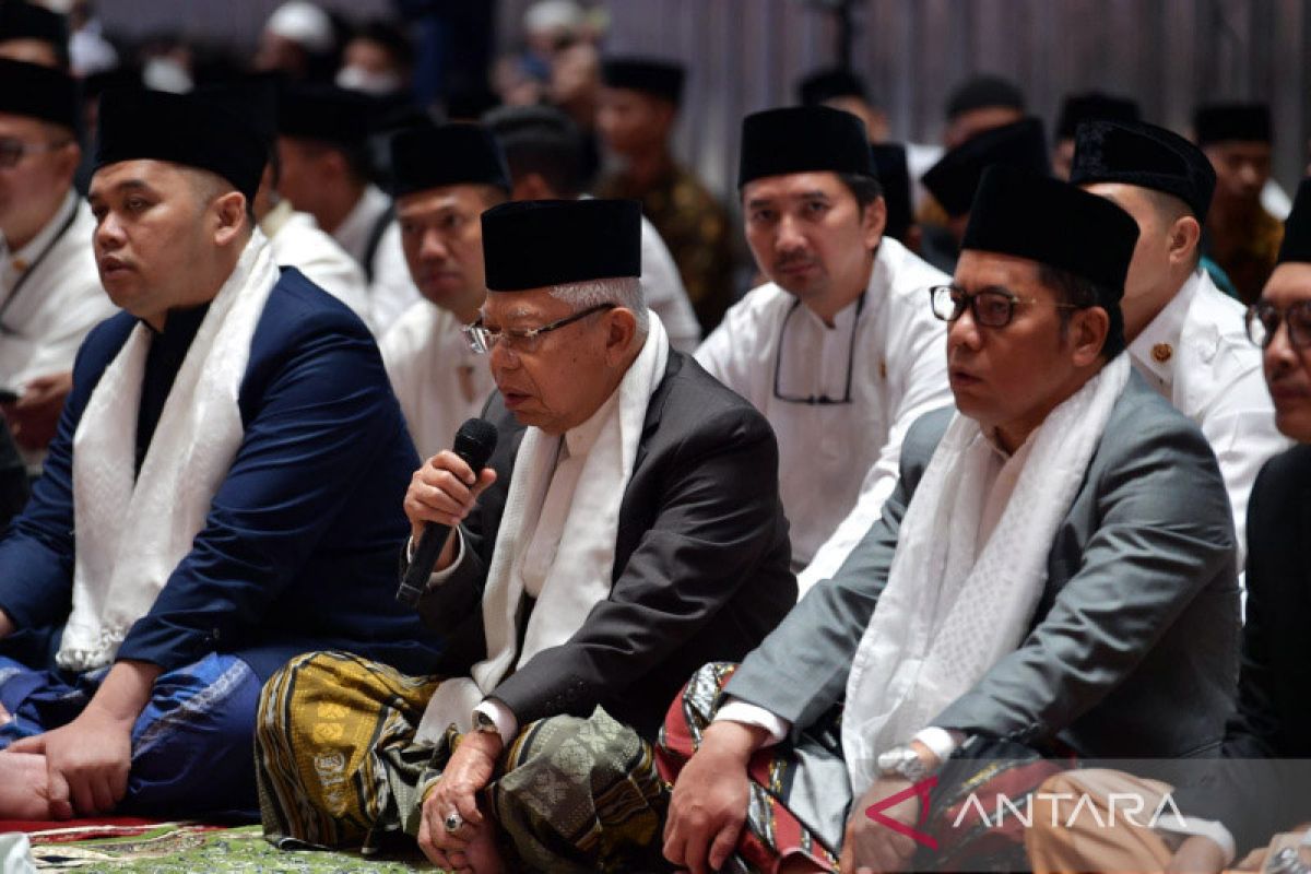 Ma'ruf Amin shalat Idul Adha di Masjid Istiqlal Jakarta