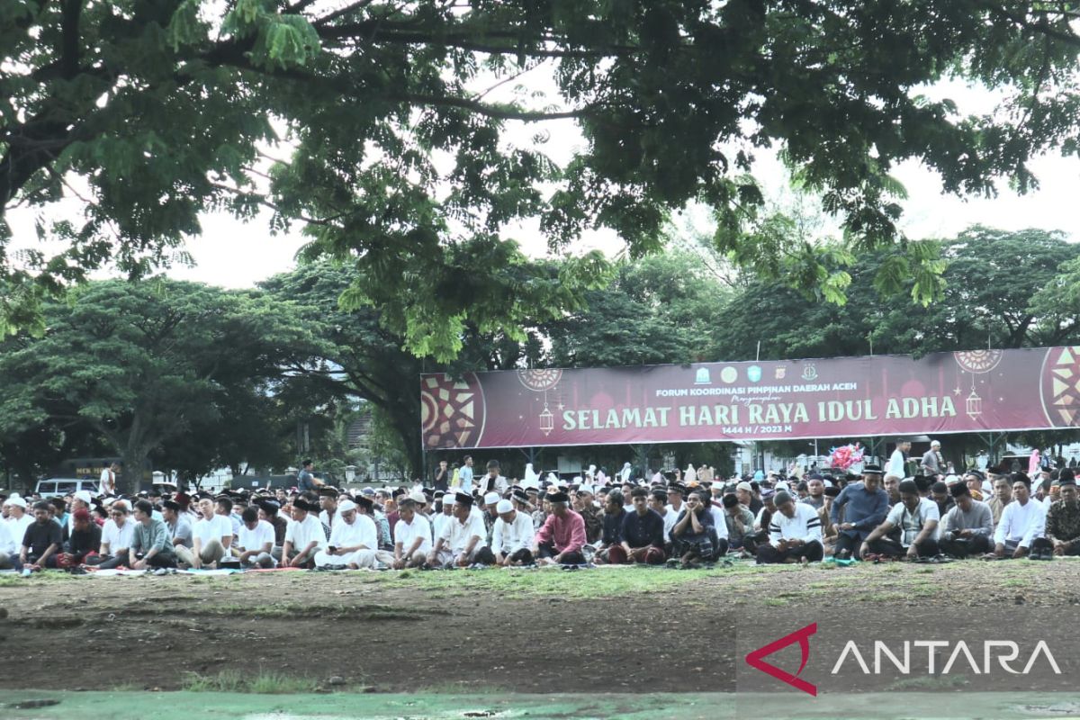 Ribuan jamaah laksanakan shalat Idul Adha di Blang Padang