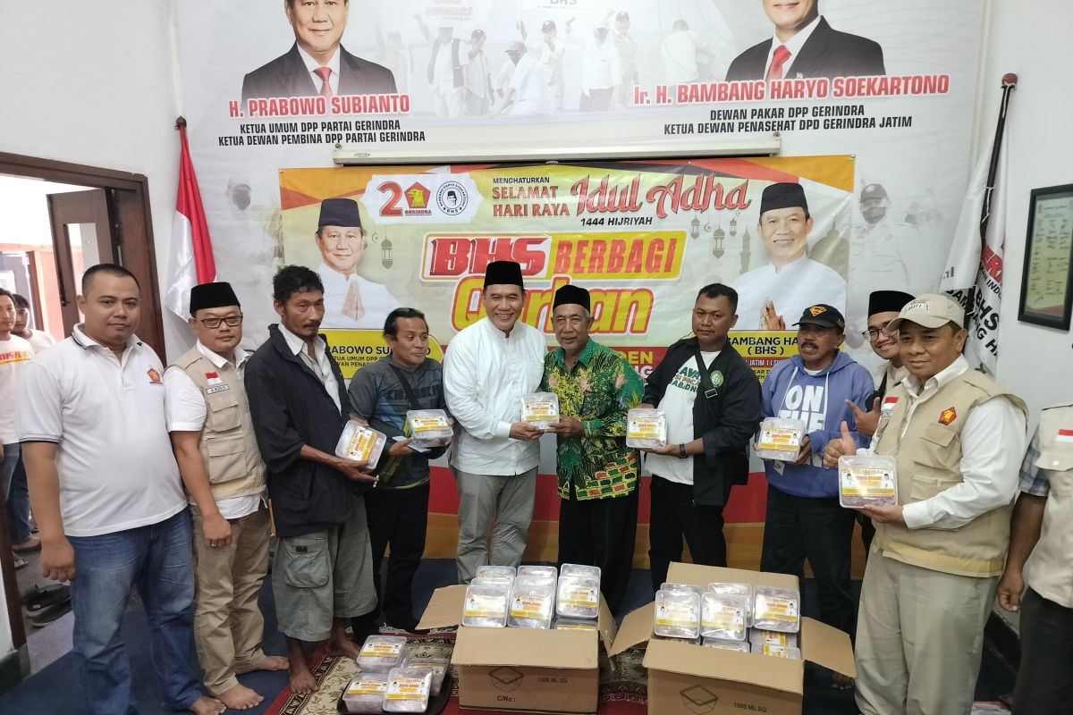 BHS Peduli bagikan ribuan paket daging kurban