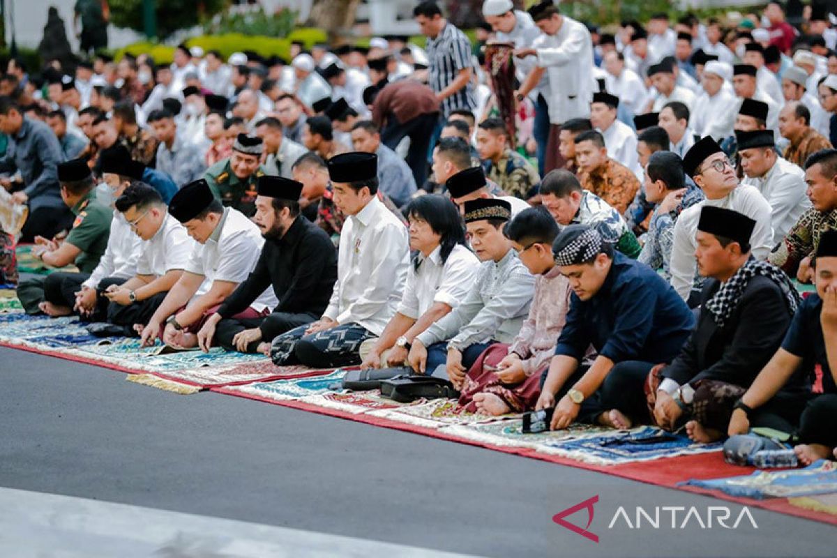 Presiden Jokowi laksanakan shalat Idul Adha di Istana Yogyakarta