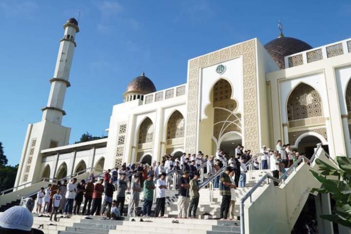 Pemko Padang Panjang laksanakan sholat Idul Adha di masjid Islamic Center