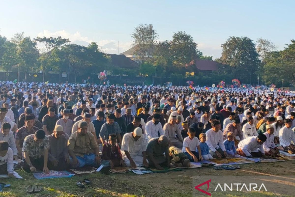 Pecalang jaga shalat Idul Adha di Denpasar junjung 