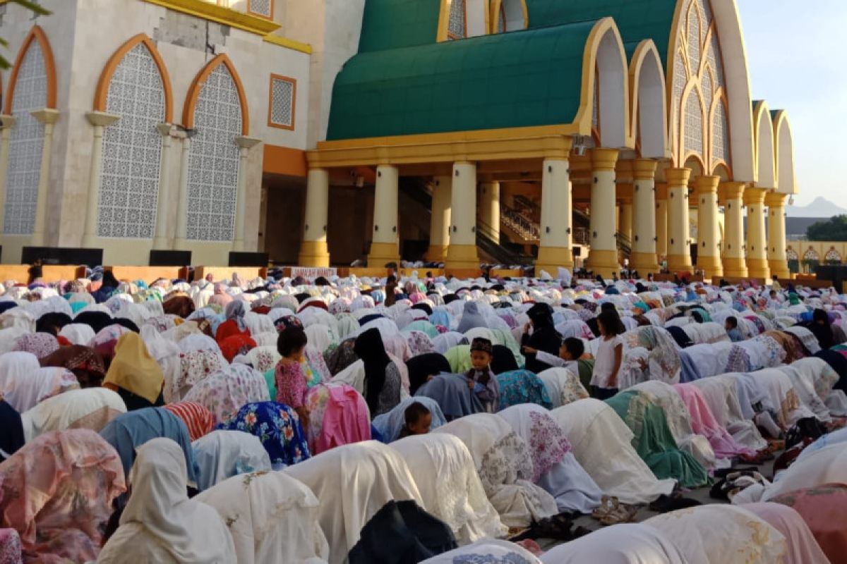 Puluhan ribu umat Muslim di Kota Mataram Shalat Idul Adha 1444 Hijriah
