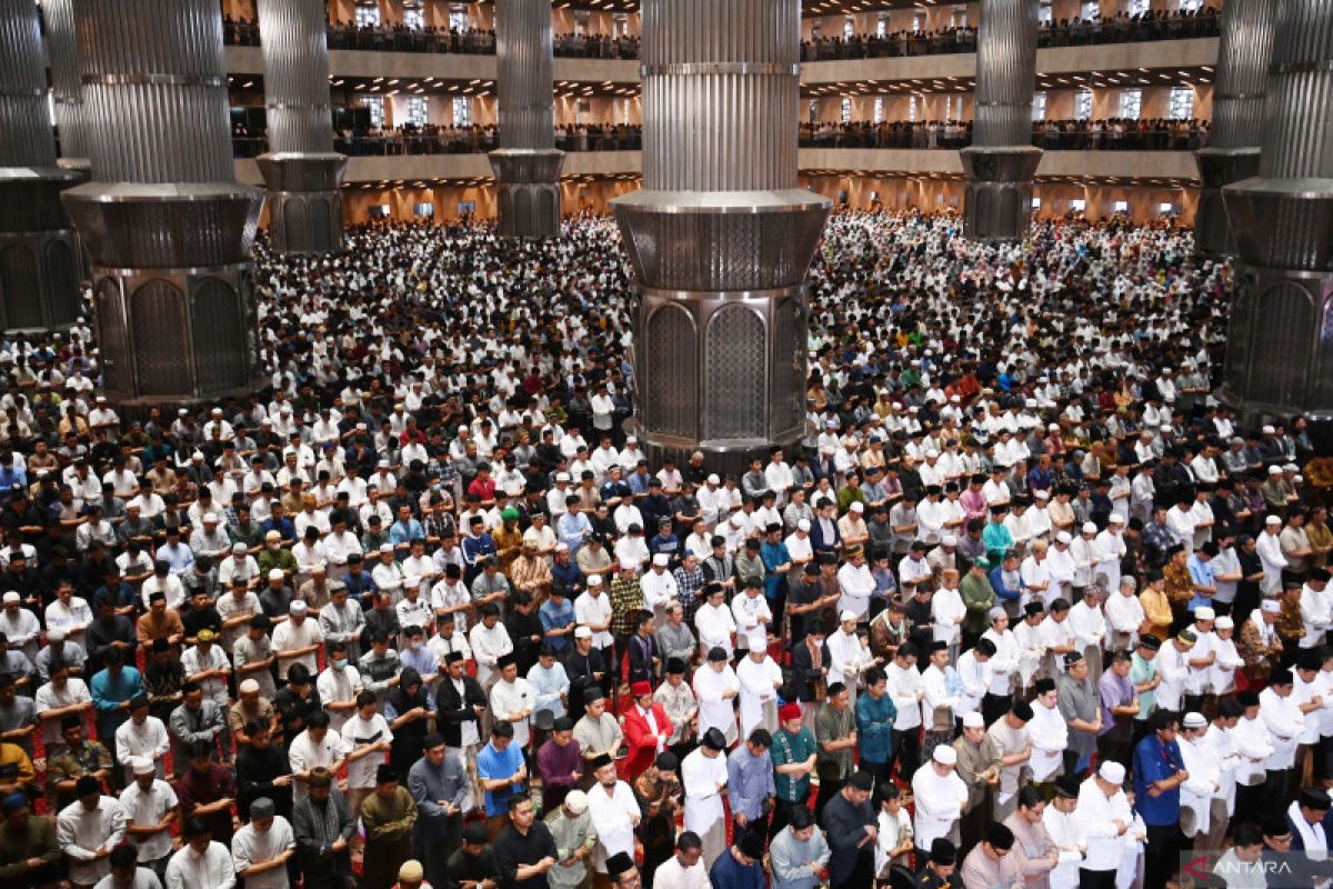 Syarat sah menjadi imam shalat berjamaah