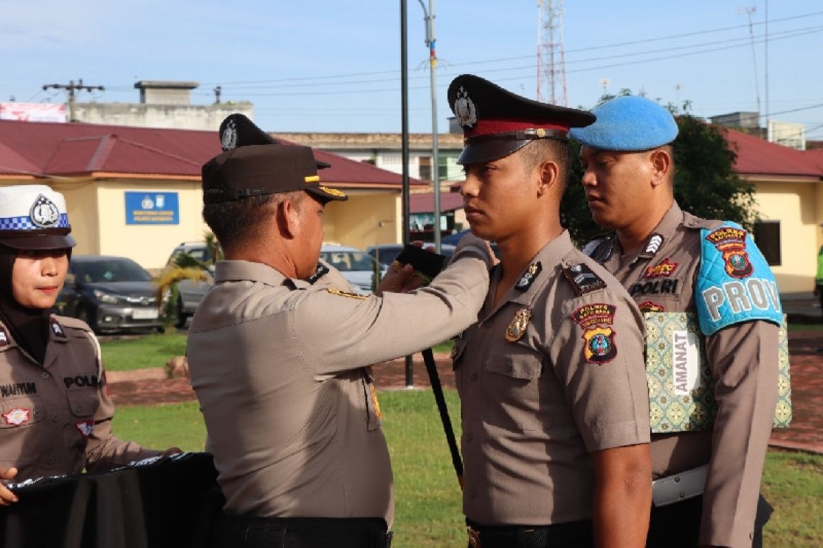 Belasan personel naik pangkat, Kapolres Batubara: Laksanakan tugas tanpa pelanggaran