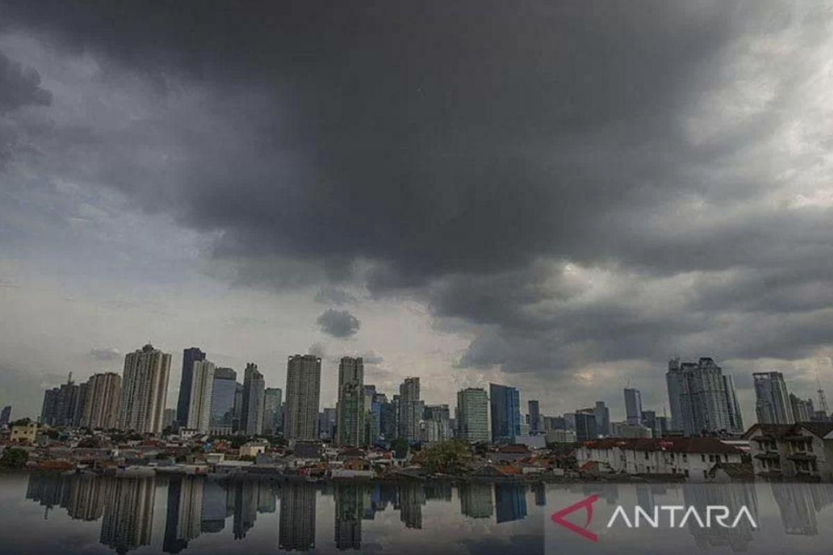 Sejumlah wilayah Indonesia berpotensi hujan lebat dan angin kencang