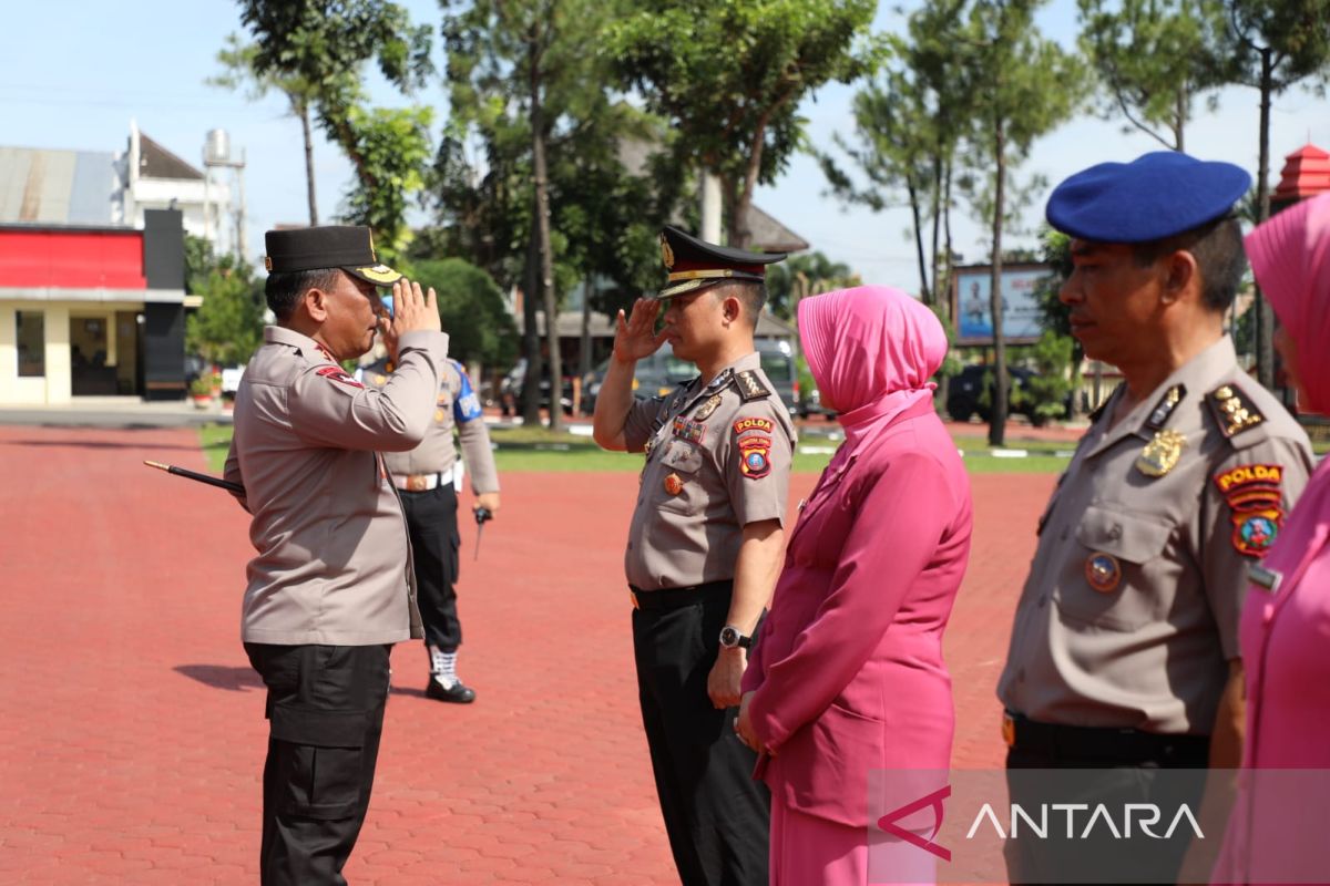 1.242 personel dan  PNS di jajaran Polda Sumut naik Pangkat