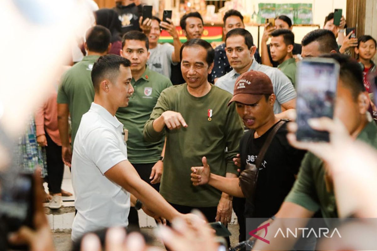 Presiden Jokowi sapa warga di Kawasan Malioboro Yogyakarta