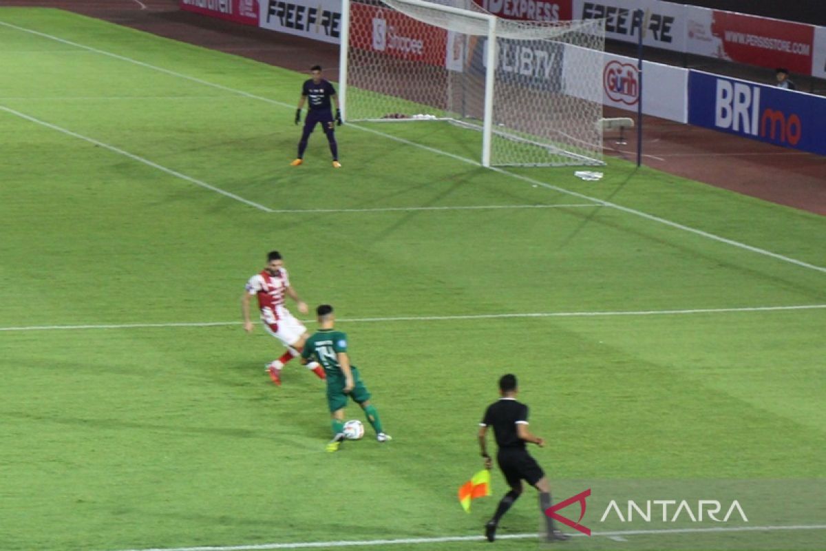 Liga 1 Indonesia - Persis Solo dikalahkan tim tamu Persebaya 2-3