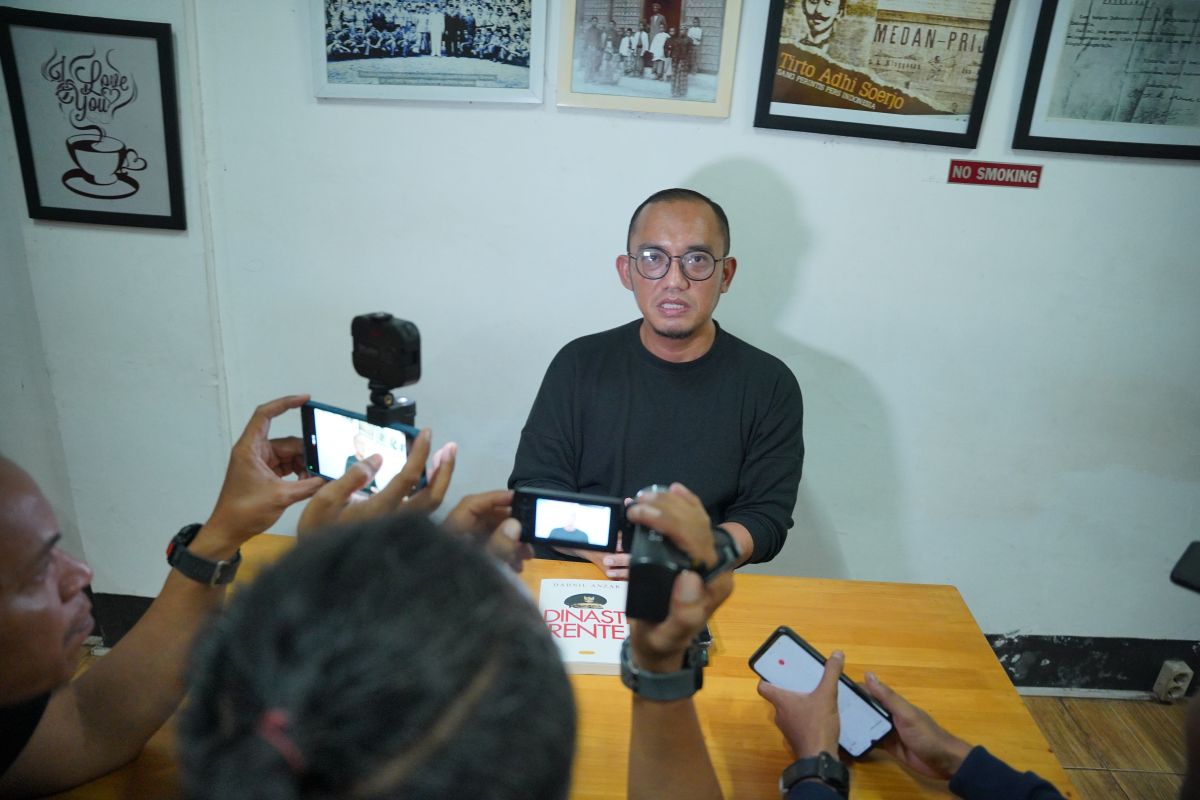 Jubir Prabowo minta Bobby ajak Panda Nababan keliling Kota Medan