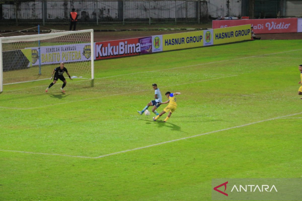 Liga 1 Indonesia - PS Barito Putera kalahkan Persita 2-0 pada laga perdana