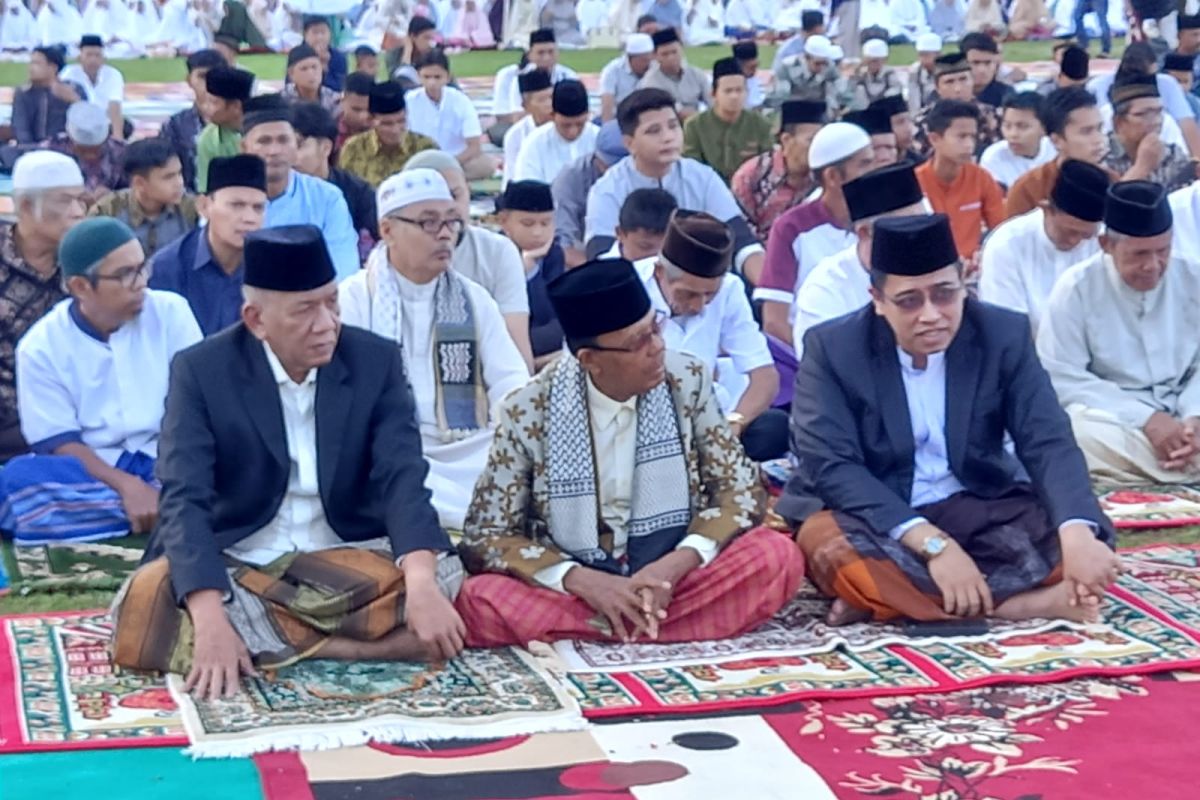 Pemkab Pesisir Selatan laksanakan sholat Hari Raya Idul Adha di Gor Ilyas Yaqub Painan