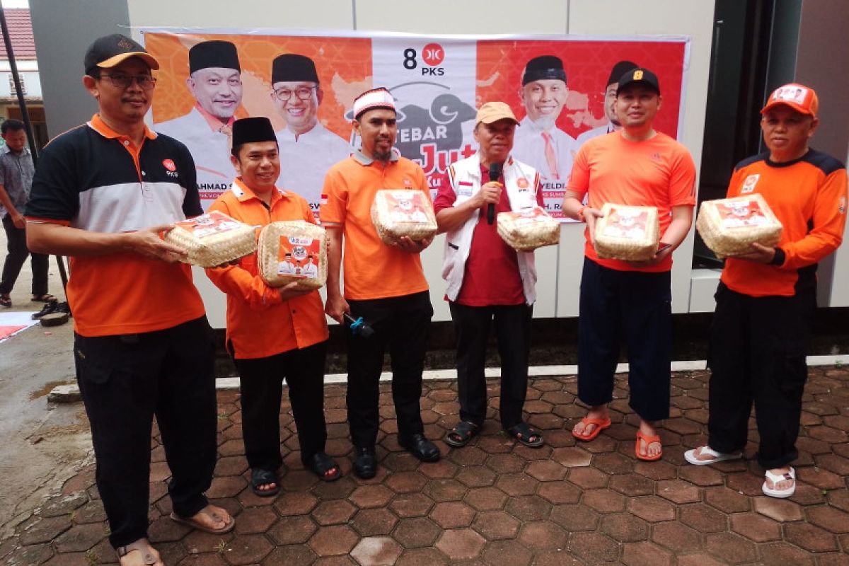 Hermanto sukseskan program PKS tebar 1,8 Juta paket kurban