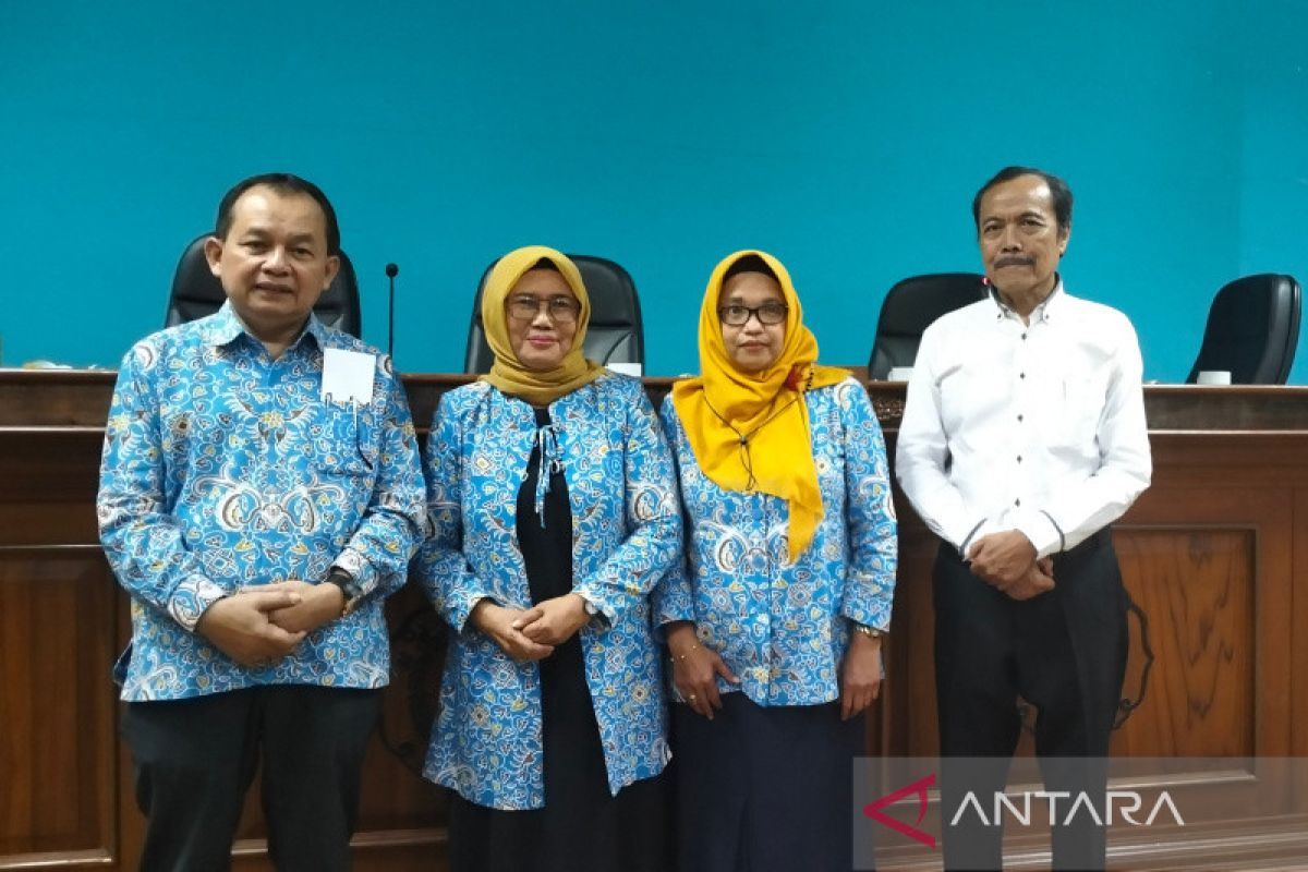 UNS tambah empat guru besar di berbagai bidang