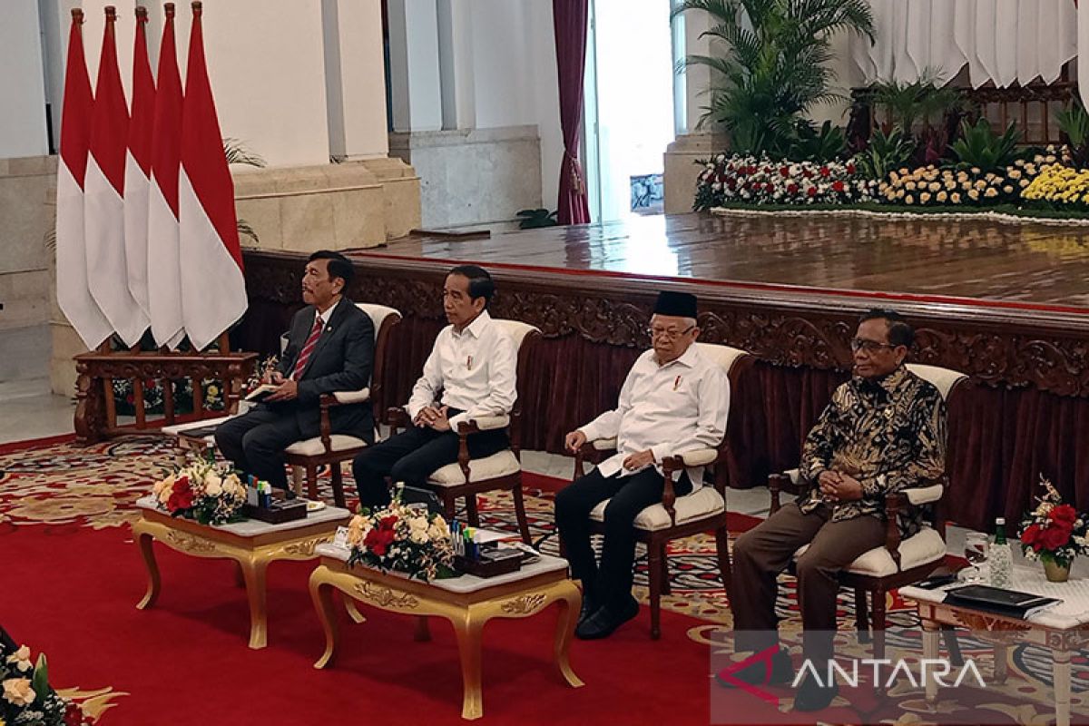 Presiden Jokowi ingatkan Kemhan Polri BIN kejaksaan agar hati-hati membeli barang gunakan APBN