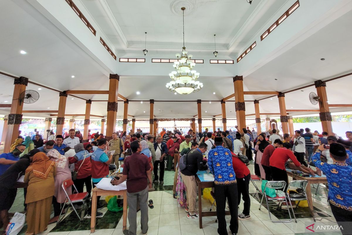 Layanan khitan gratis bagi sekitar 600 anak digelar di Situbondo