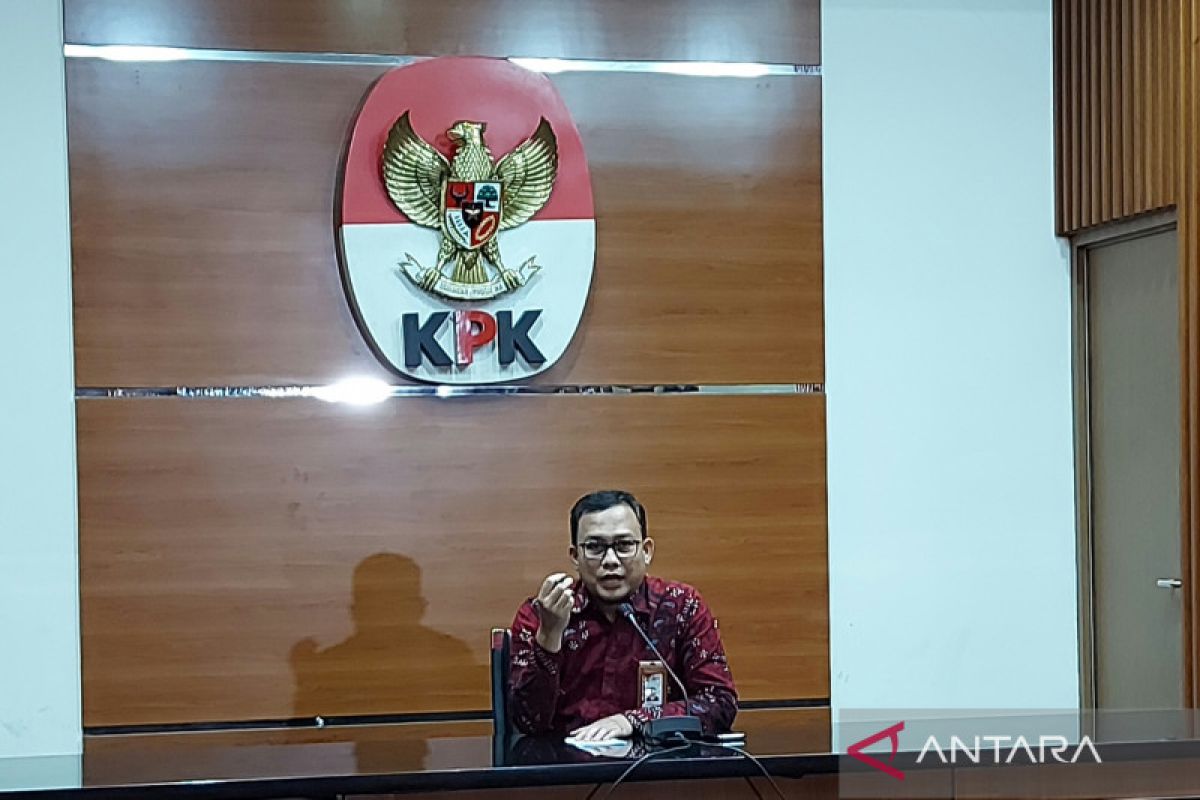 KPK periksa manajer keuangan Poltracking Indonesia