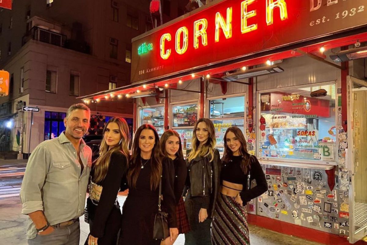 Kyle Richards dikabarkan berpisah dari suami setelah 27 tahun menikah